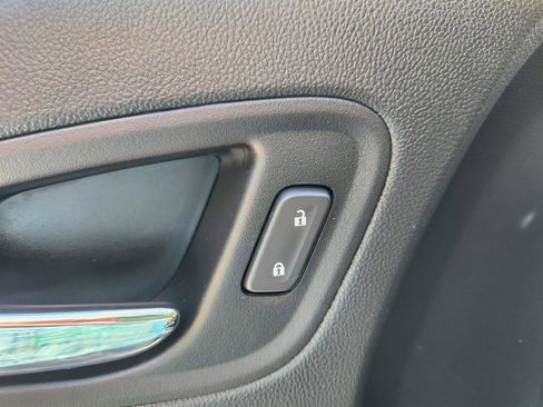 Used 2022 Chevrolet Colorado ZR2 w/ ZR2 Dusk Special Edition image 28