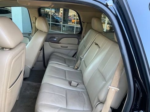 Used 2013 Chevrolet Tahoe LT w/ Luxury Package RWD image 10