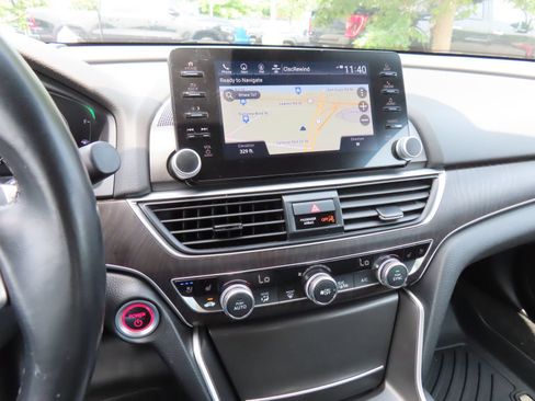 Used 2022 Honda Accord Touring image 22