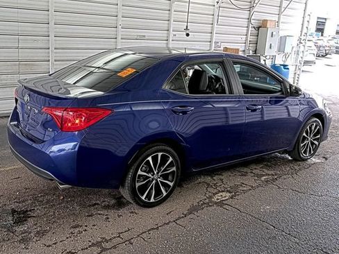Used 2019 Toyota Corolla SE FWD image 2
