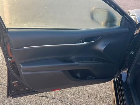 Used 2023 Toyota Camry SE image 16