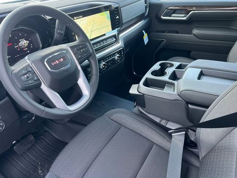 New 2026 GMC Sierra 1500 SLE image 7
