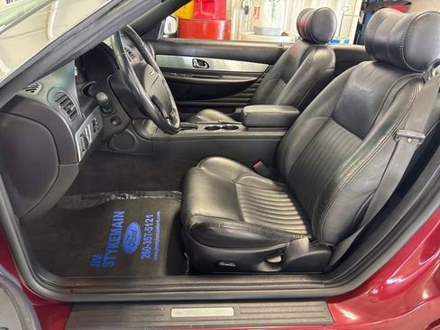 Used 2004 Ford Thunderbird RWD image 31