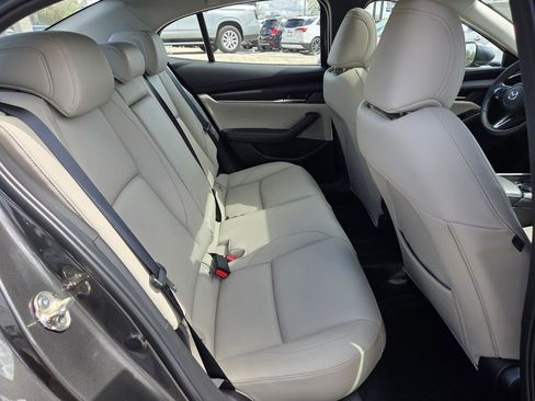 Certified 2025 MAZDA MAZDA3 s image 17