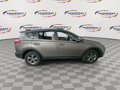 Used 2015 Toyota RAV4 XLE AWD/4WD image 9