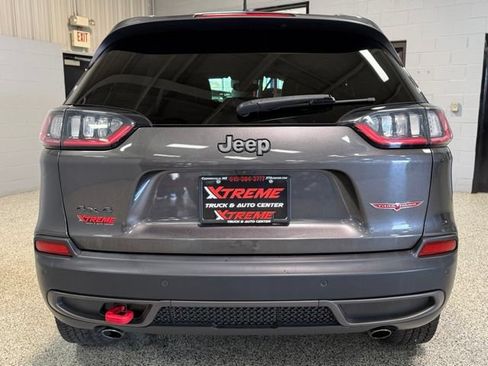 Used 2019 Jeep Cherokee Trailhawk w/ Comfort & Convenience Group AWD/4WD image 5