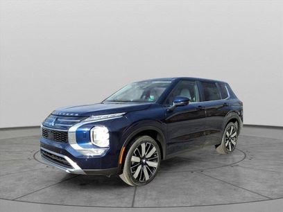 New 2025 Mitsubishi Outlander SE