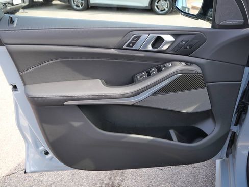 Used 2026 BMW X5 M60i image 31