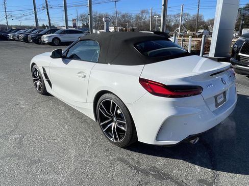 Used 2023 BMW Z4 sDrive30i w/ Convenience Package image 8