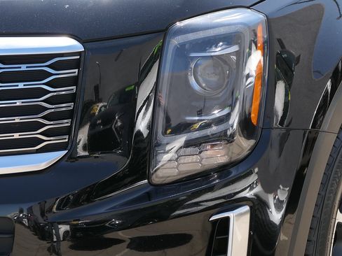 Used 2021 Kia Telluride EX FWD image 8