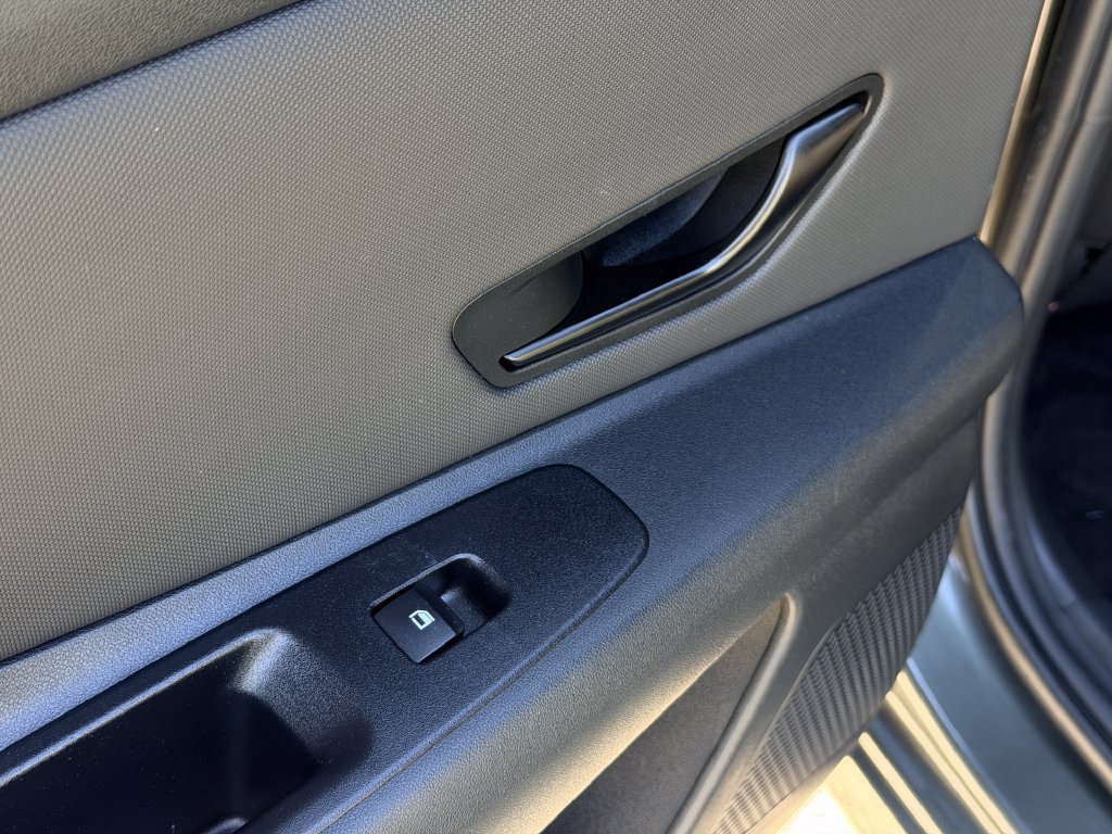 Certified 2025 Hyundai Elantra Sport FWD image 21