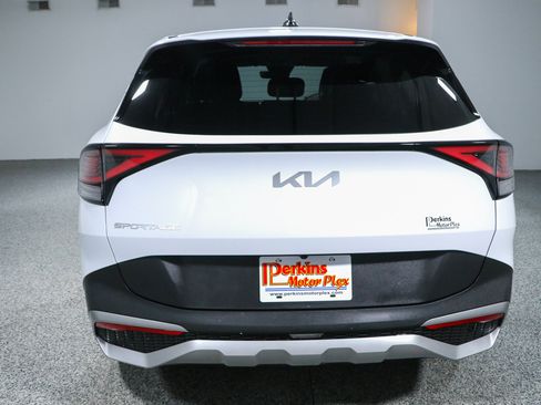 Used 2023 Kia Sportage EX FWD image 8