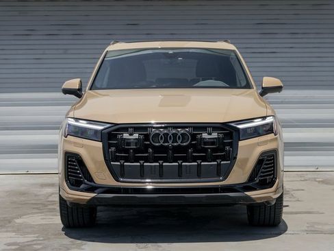 Used 2025 Audi Q7 3.0T Premium Plus w/ Premium Plus Package image 2