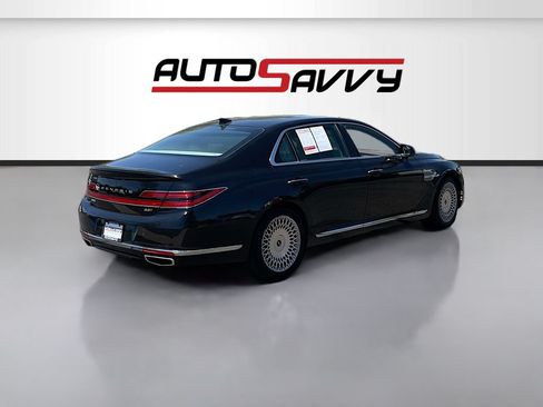 Used 2020 Genesis G90 3.3T Premium RWD image 7