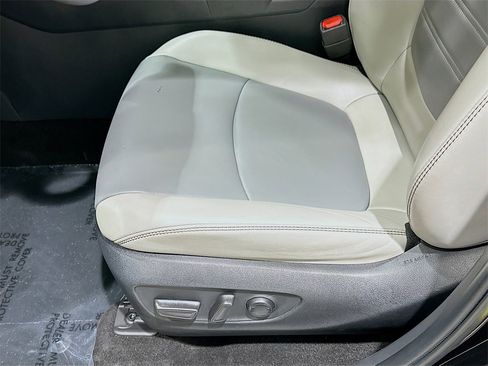 Used 2024 Toyota RAV4 XLE Premium image 19