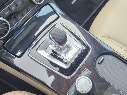 Certified 2016 Mercedes-Benz SLK 300 image 20