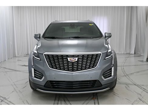 Used 2022 Cadillac XT5 Premium Luxury image 3