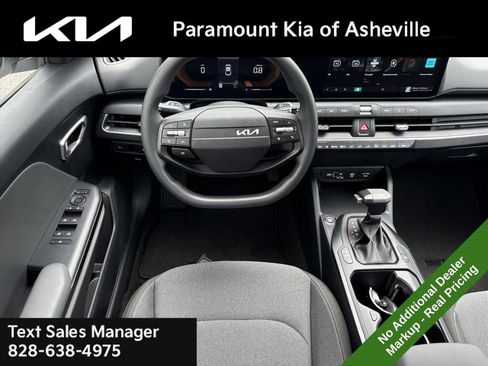 New 2026 Kia K4 FWD image 22