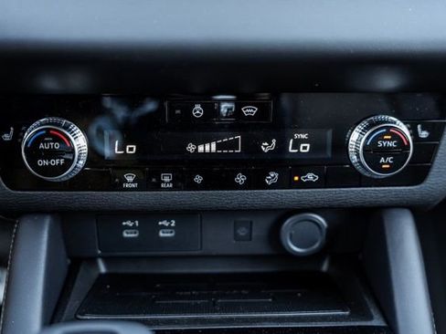 New 2026 Mitsubishi Outlander LE AWD/4WD image 21