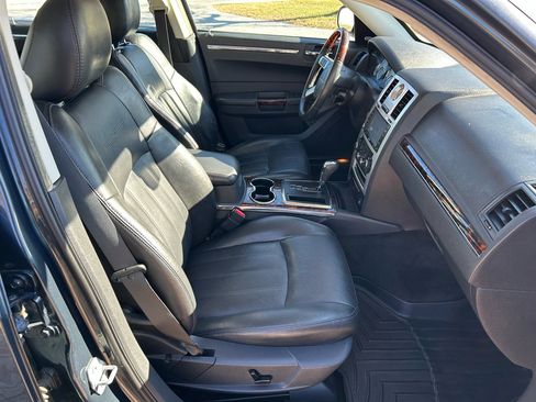 Used 2008 Chrysler 300 C image 15