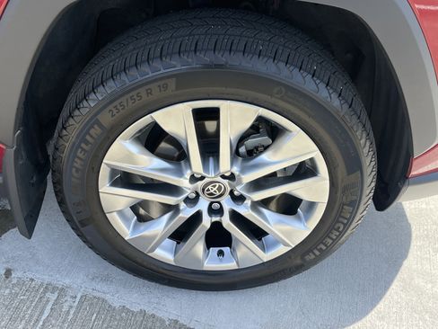 Used 2025 Toyota RAV4 XLE Premium image 13