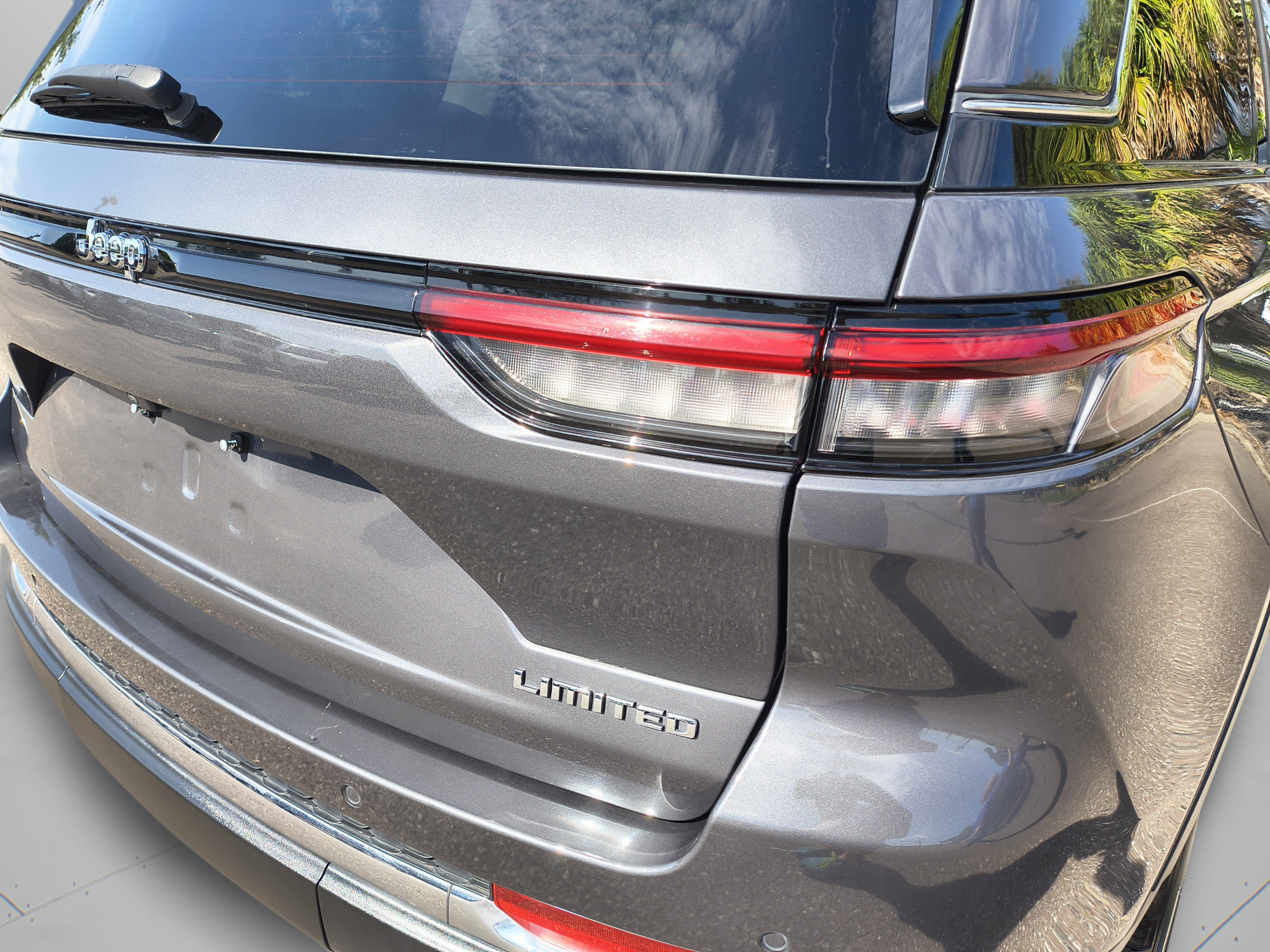 Used 2022 Jeep Grand Cherokee Limited RWD image 32