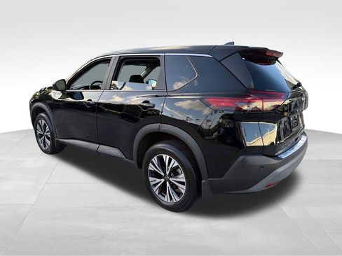 Certified 2023 Nissan Rogue SV image 5