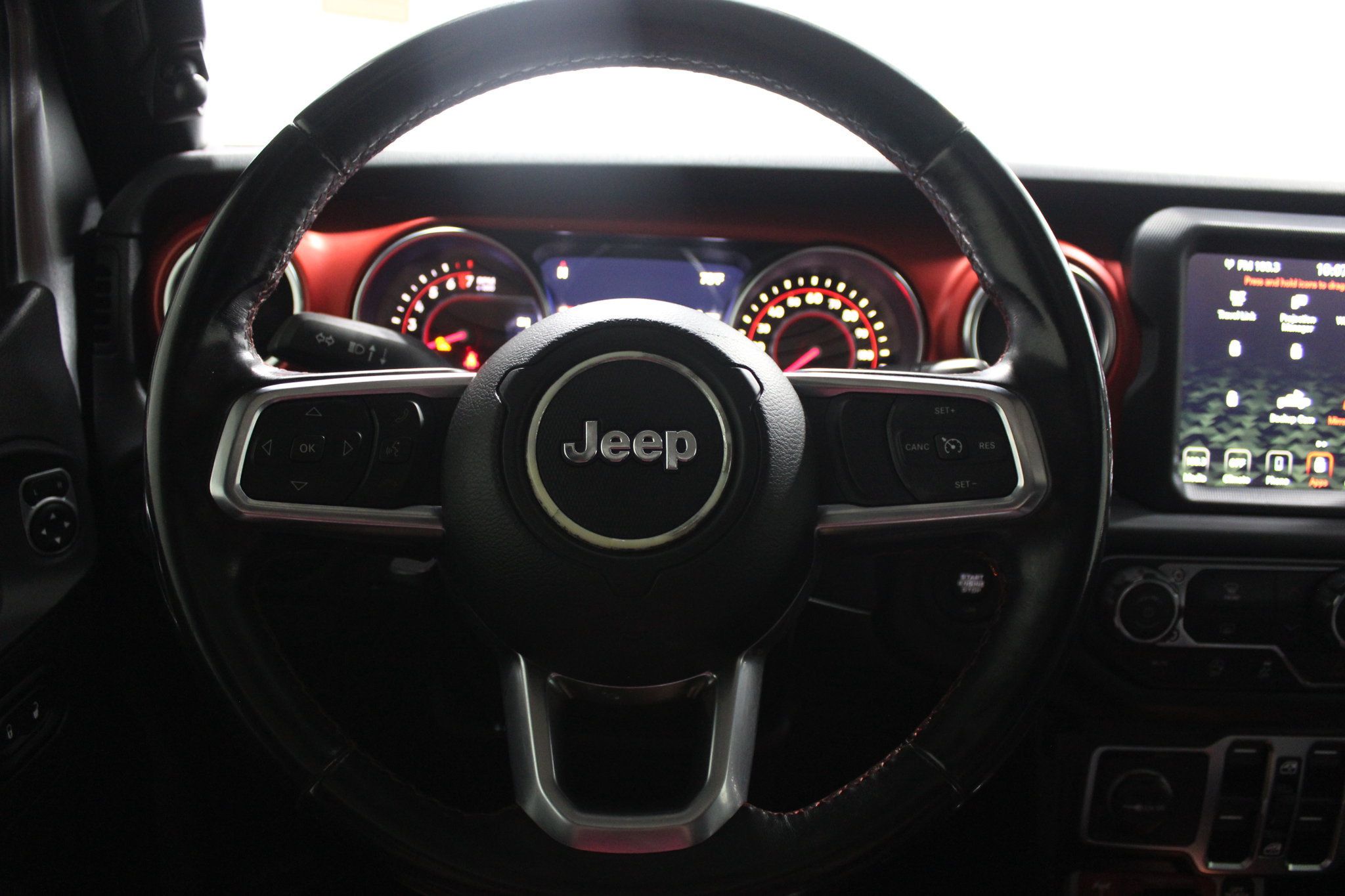 Used 2020 Jeep Gladiator Rubicon AWD/4WD image 30