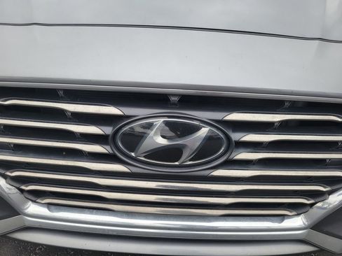 Used 2018 Hyundai Sonata Limited w/ Limited Ultimate Package 03 FWD image 7
