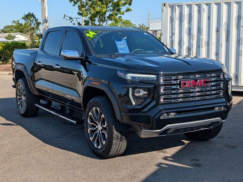 Used 2024 GMC Canyon Denali image 1