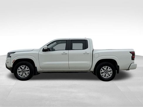 Used 2022 Nissan Frontier SV image 6