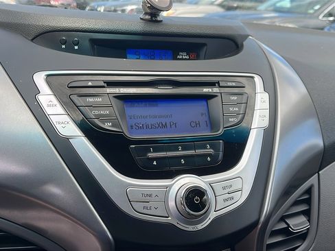 Used 2011 Hyundai Elantra GLS w/ Preferred Equipment Pkg 3 FWD image 16