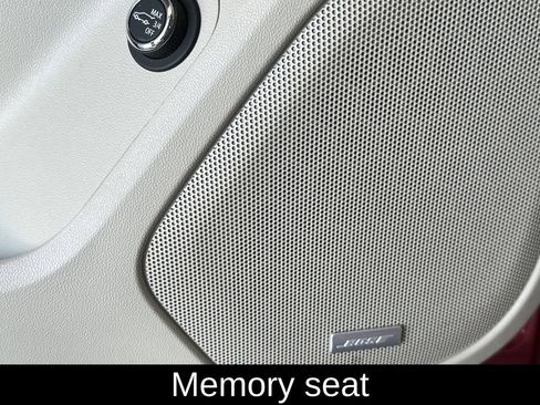 Used 2019 GMC Acadia Denali w/ Technology Package image 13