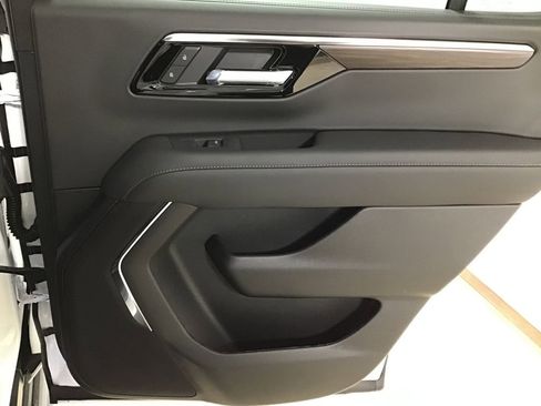 New 2026 Chevrolet Tahoe LS image 9