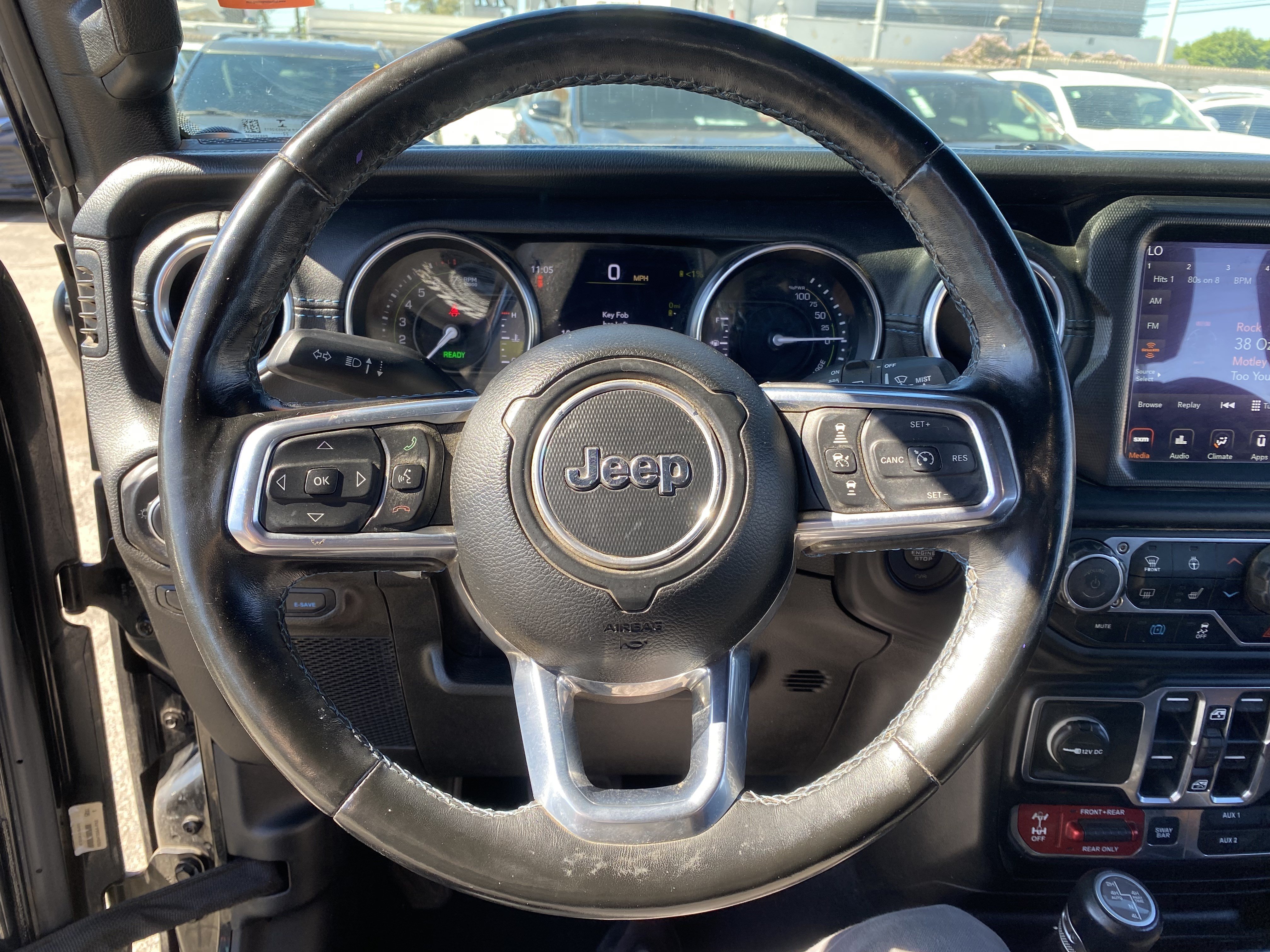 Used 2023 Jeep Wrangler Unlimited Rubicon 4xe AWD/4WD image 30