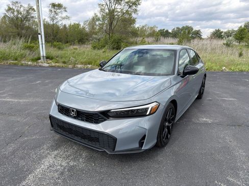 Used 2025 Honda Civic Sport image 2