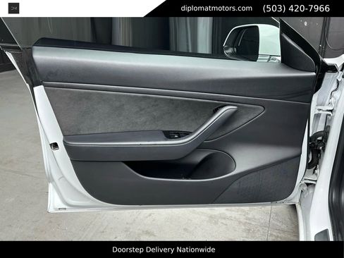 Used 2020 Tesla Model 3 Long Range image 23