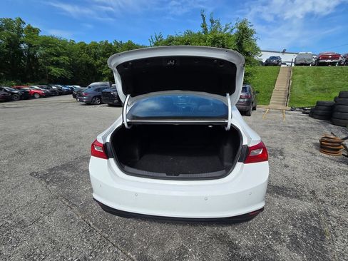 Used 2024 Chevrolet Malibu LT FWD image 19