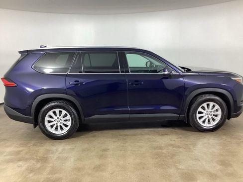 Used 2024 Toyota Grand Highlander AWD image 7