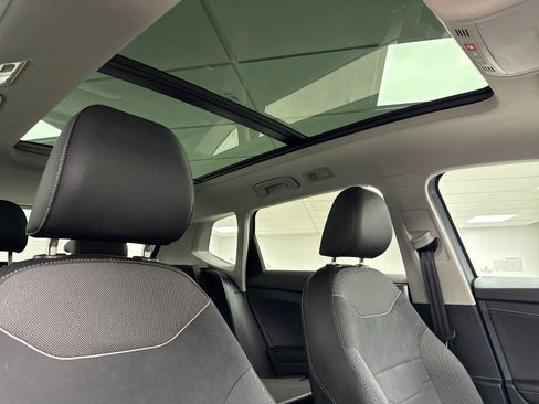New 2026 Volkswagen Taos SE AWD/4WD image 16