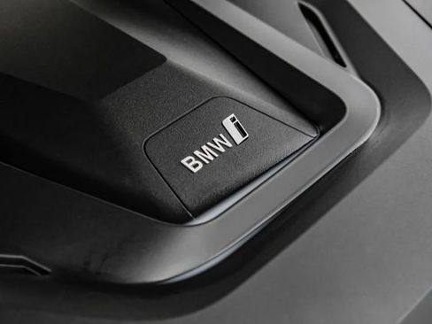 Used 2025 BMW i4 xDrive40i AWD/4WD image 62