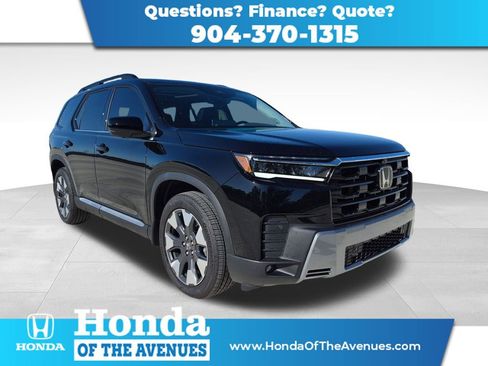 New 2026 Honda Pilot Touring image 1
