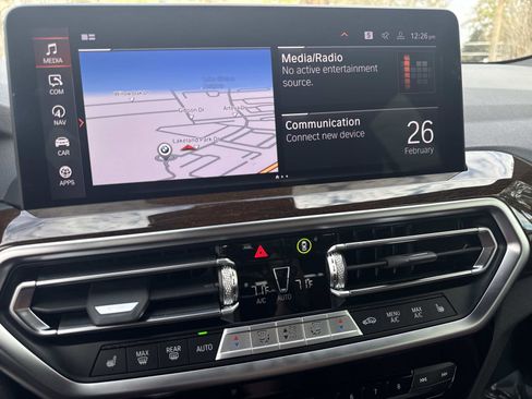 Used 2024 BMW X3 sDrive30i w/ Premium Package image 22