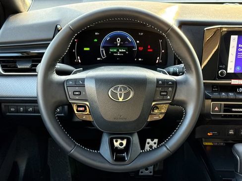 Used 2026 Toyota Camry SE w/ Convenience Package FWD image 13