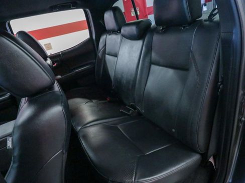 Used 2021 Toyota Tacoma Limited RWD image 14