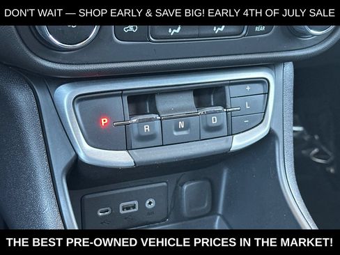 Used 2024 GMC Terrain SLE FWD image 28