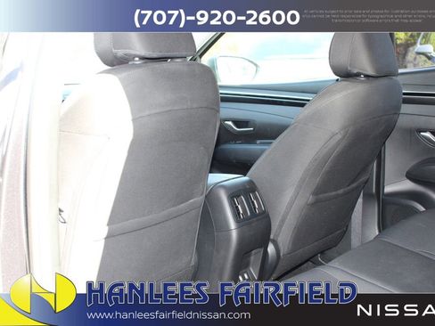 Used 2023 Hyundai Tucson SEL FWD image 16