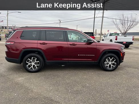 Used 2024 Jeep Grand Cherokee L Limited w/ Luxury Tech Group II image 8