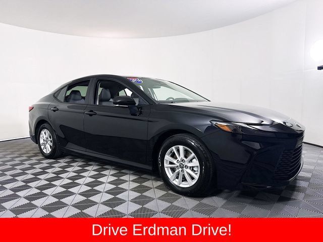 Certified 2026 Toyota Camry LE FWD image 1