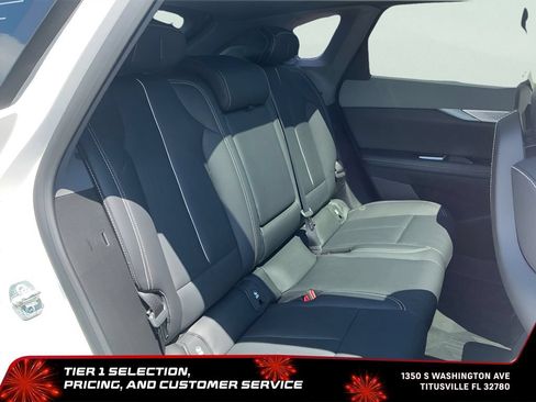 Used 2025 Cadillac Optiq Luxury 2 w/ LPO, Floor Liner Package AWD/4WD image 24